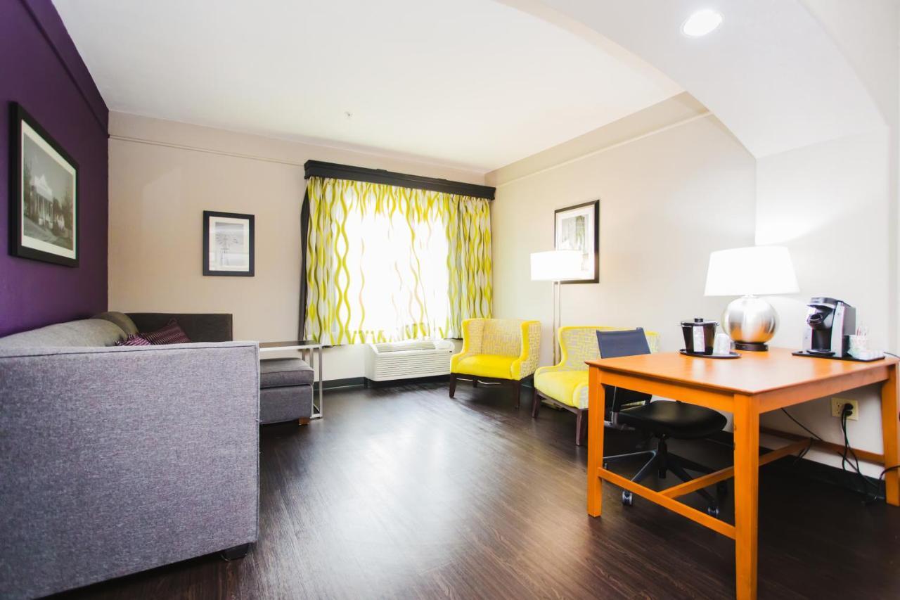 Palacio Royale Inn Signature Katy Zewnętrze zdjęcie